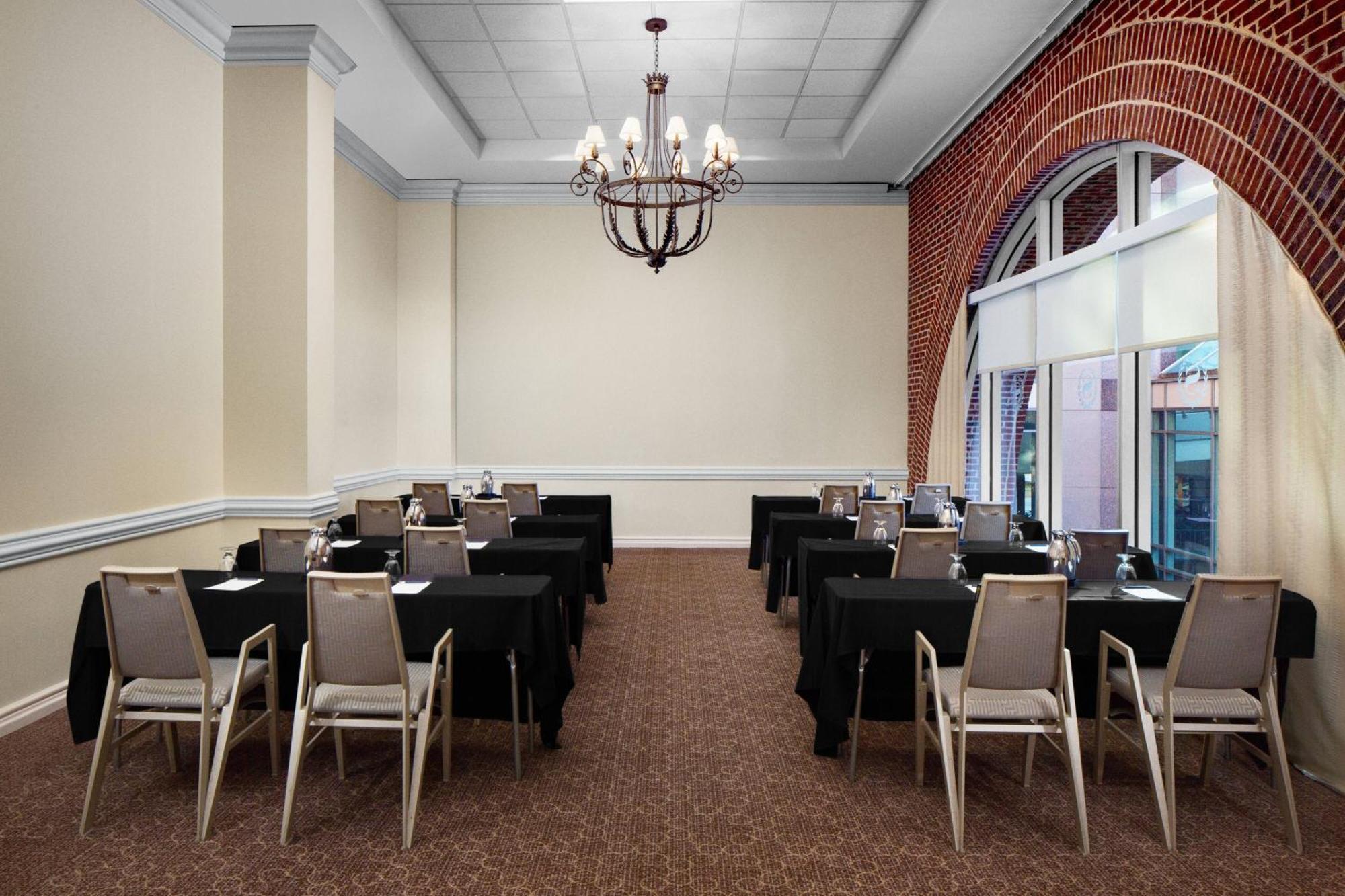 Sheraton Raleigh Hotel Kültér fotó