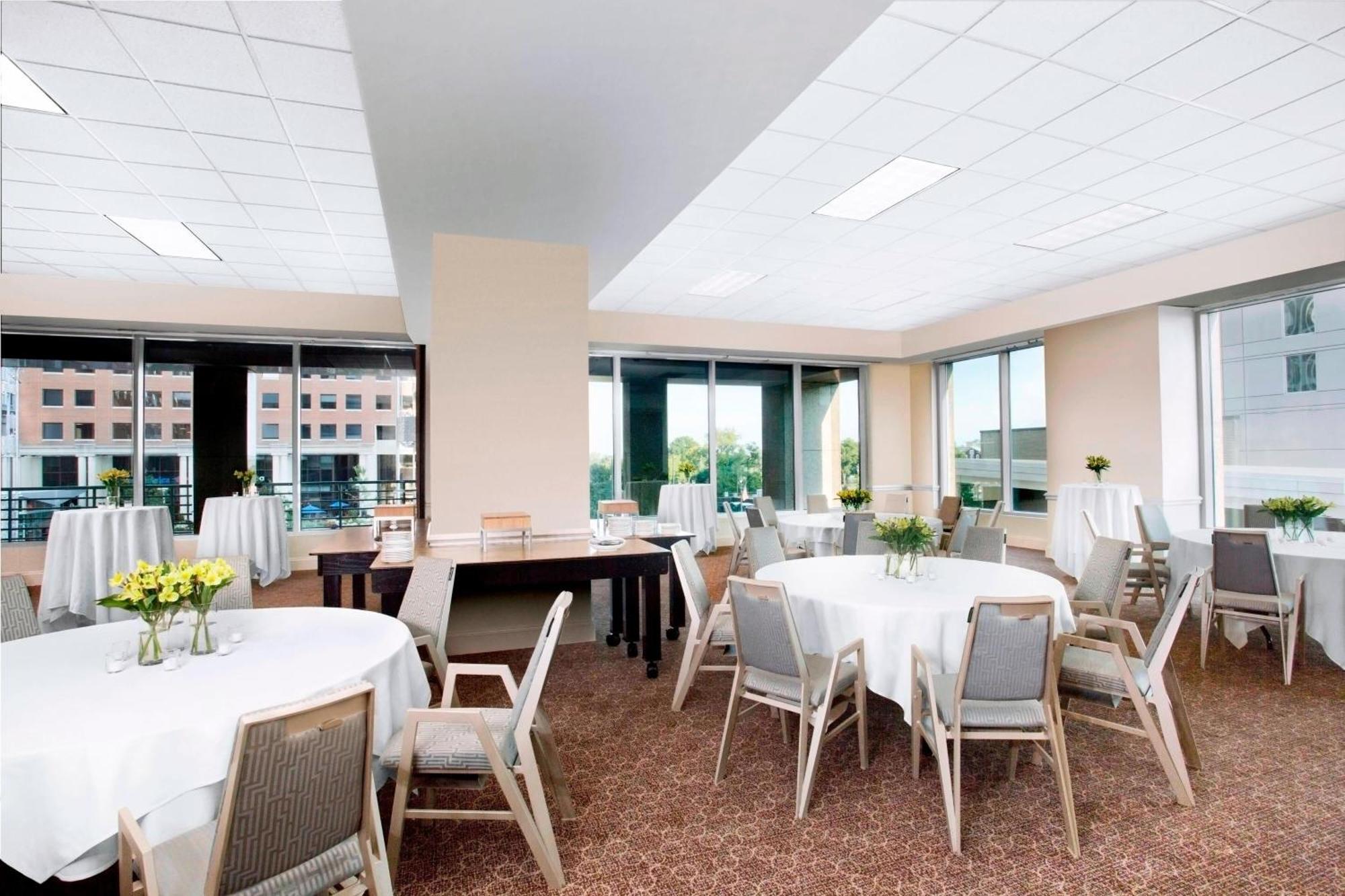 Sheraton Raleigh Hotel Kültér fotó