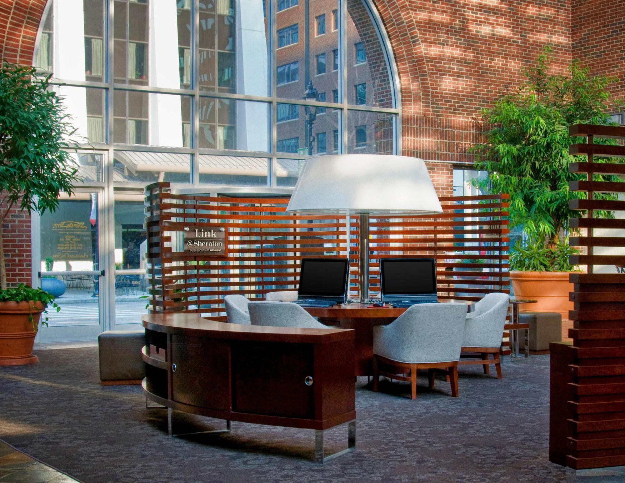 Sheraton Raleigh Hotel Kültér fotó
