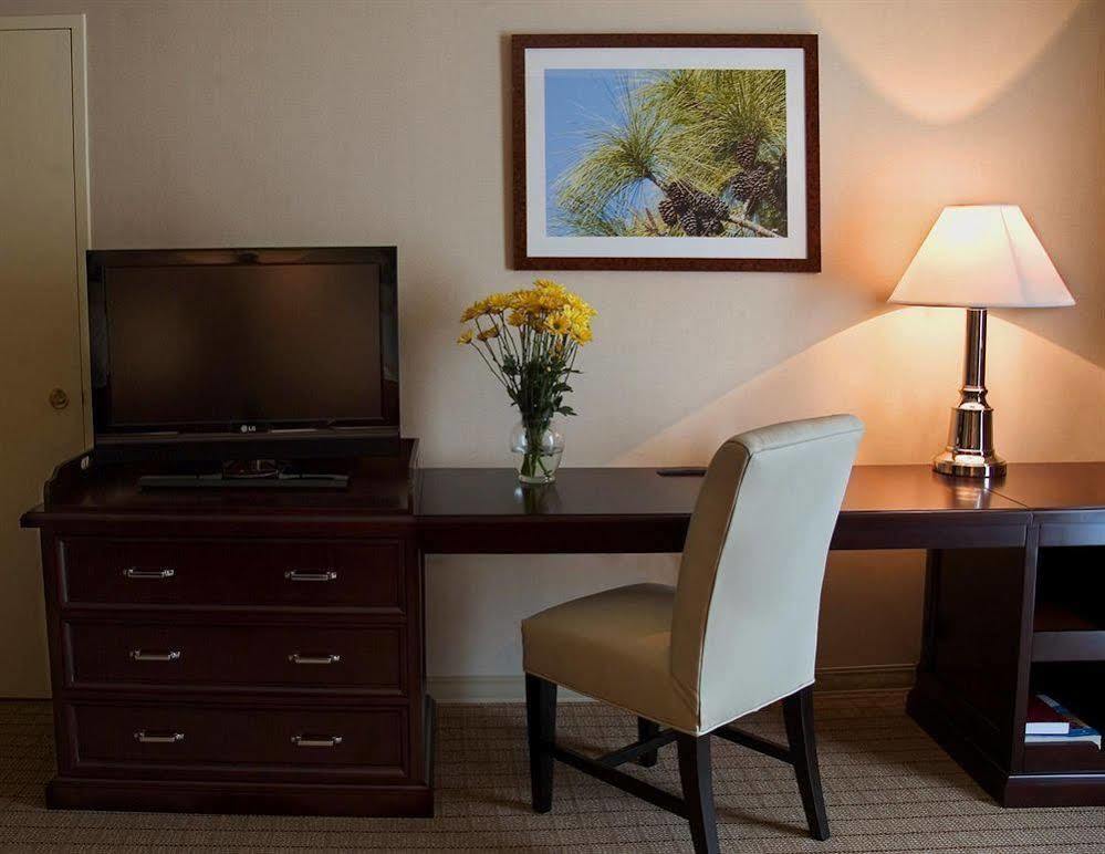 Sheraton Raleigh Hotel Kültér fotó
